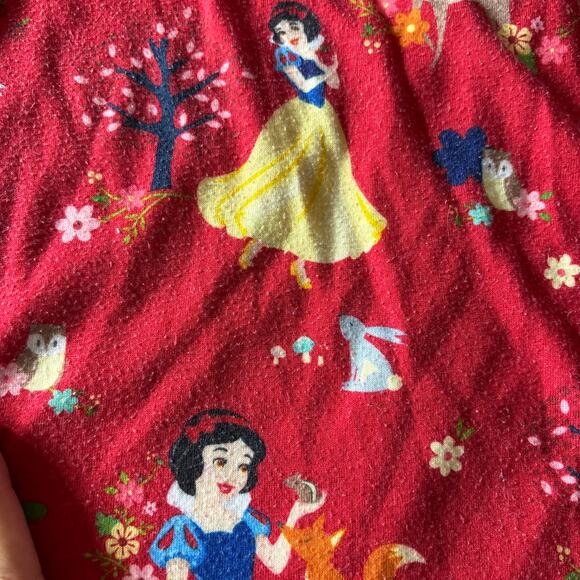 Disney Girls 9/10 Nightgown Pajamas Flannel Red Snow White - Picture 2 of 5